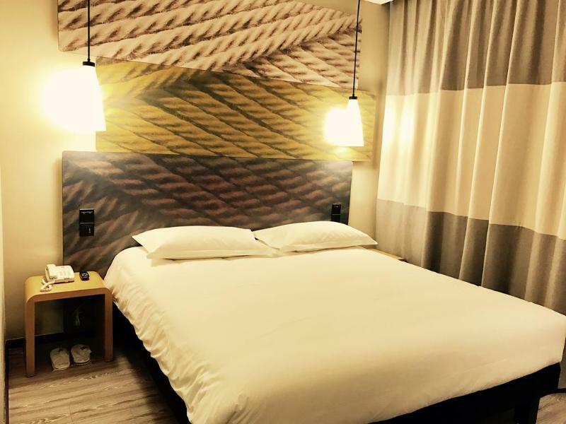 Ibis Shanghai Gubei Exterior foto